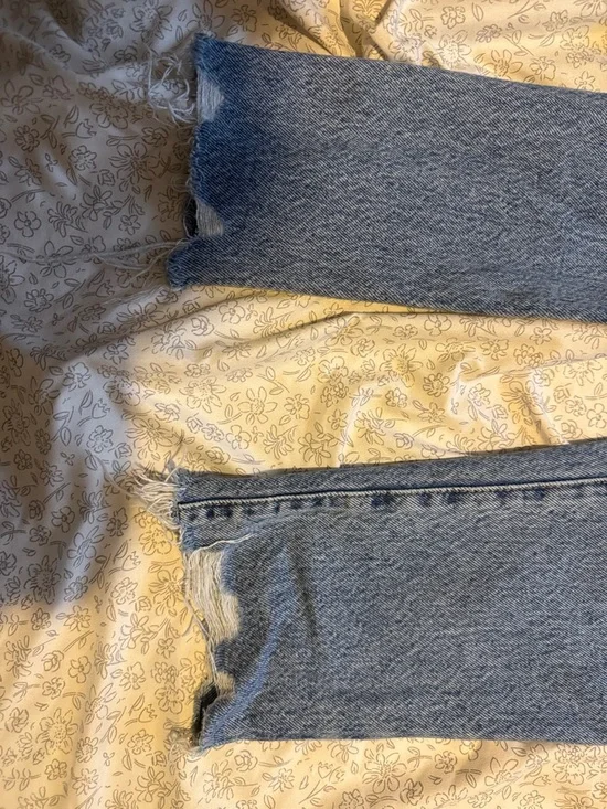 Garage Women's Light Blue  Denim Mom Jeans - Picture 2 of 11